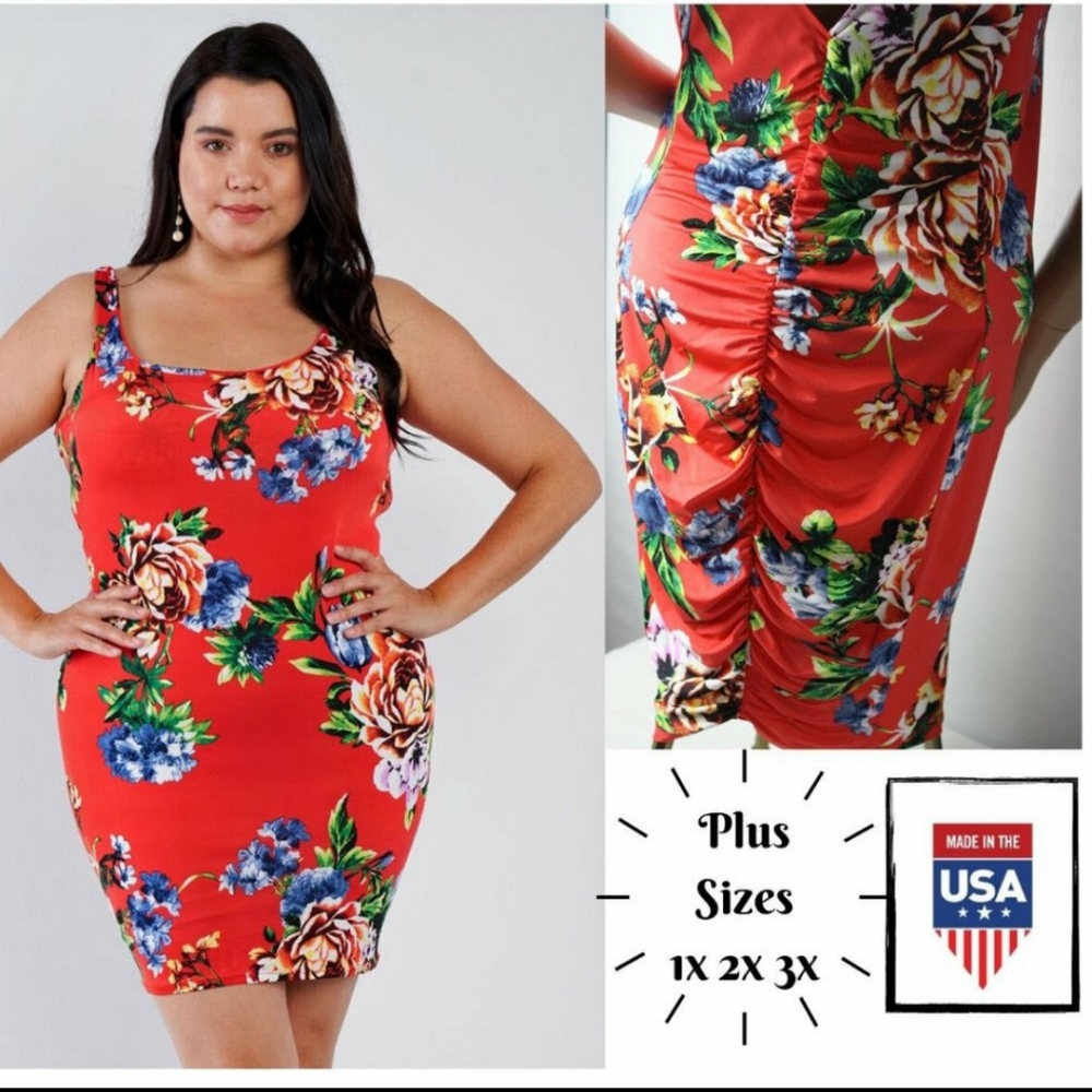 Plus Size Ruched Floral Dress